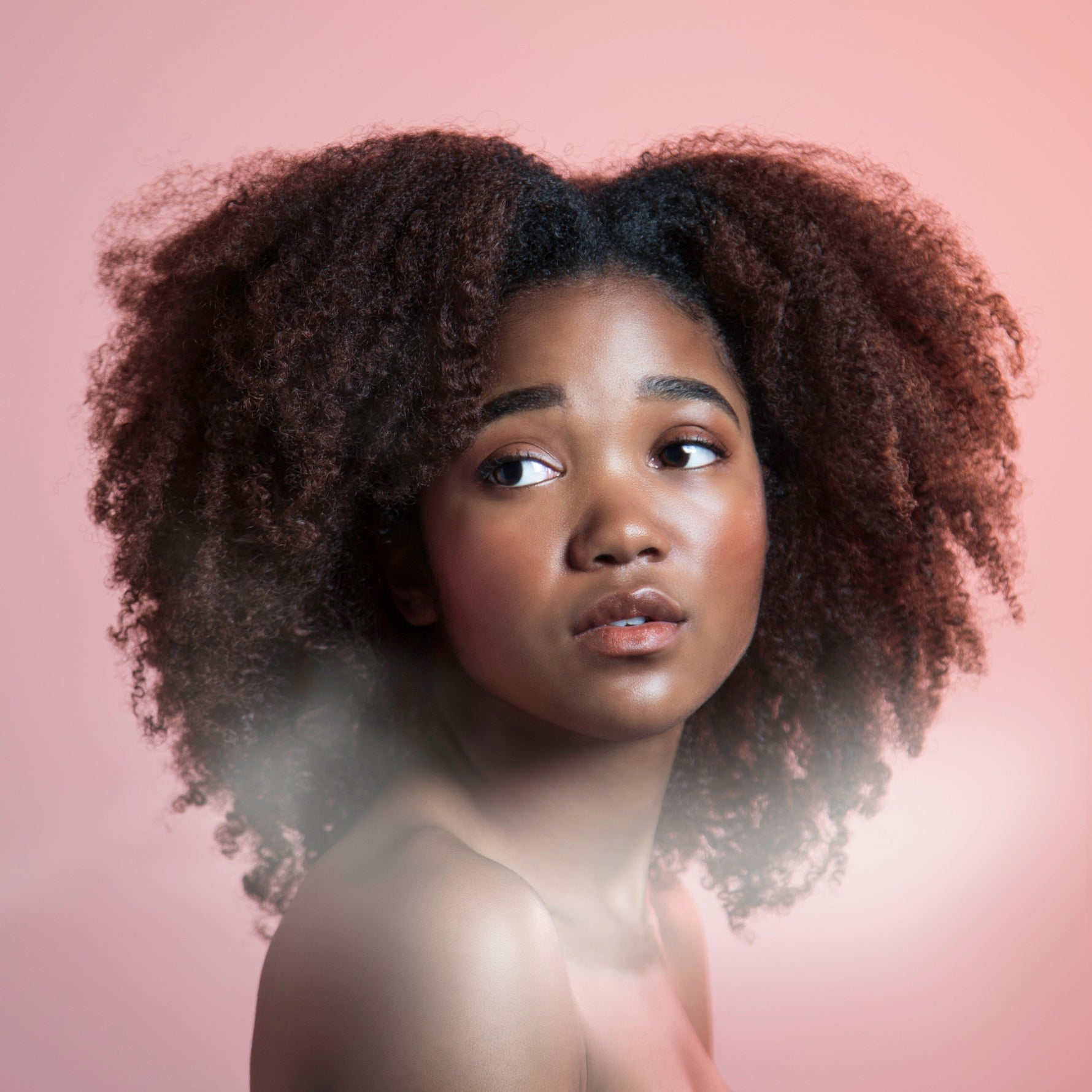 Hair Vitamins for Different Lifestyles: Vegan, Postpartum, High-Stress, Over-Styling<